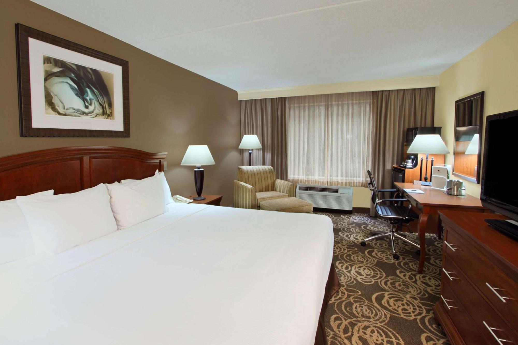 Doubletree By Hilton Mahwah Hotel Exterior photo