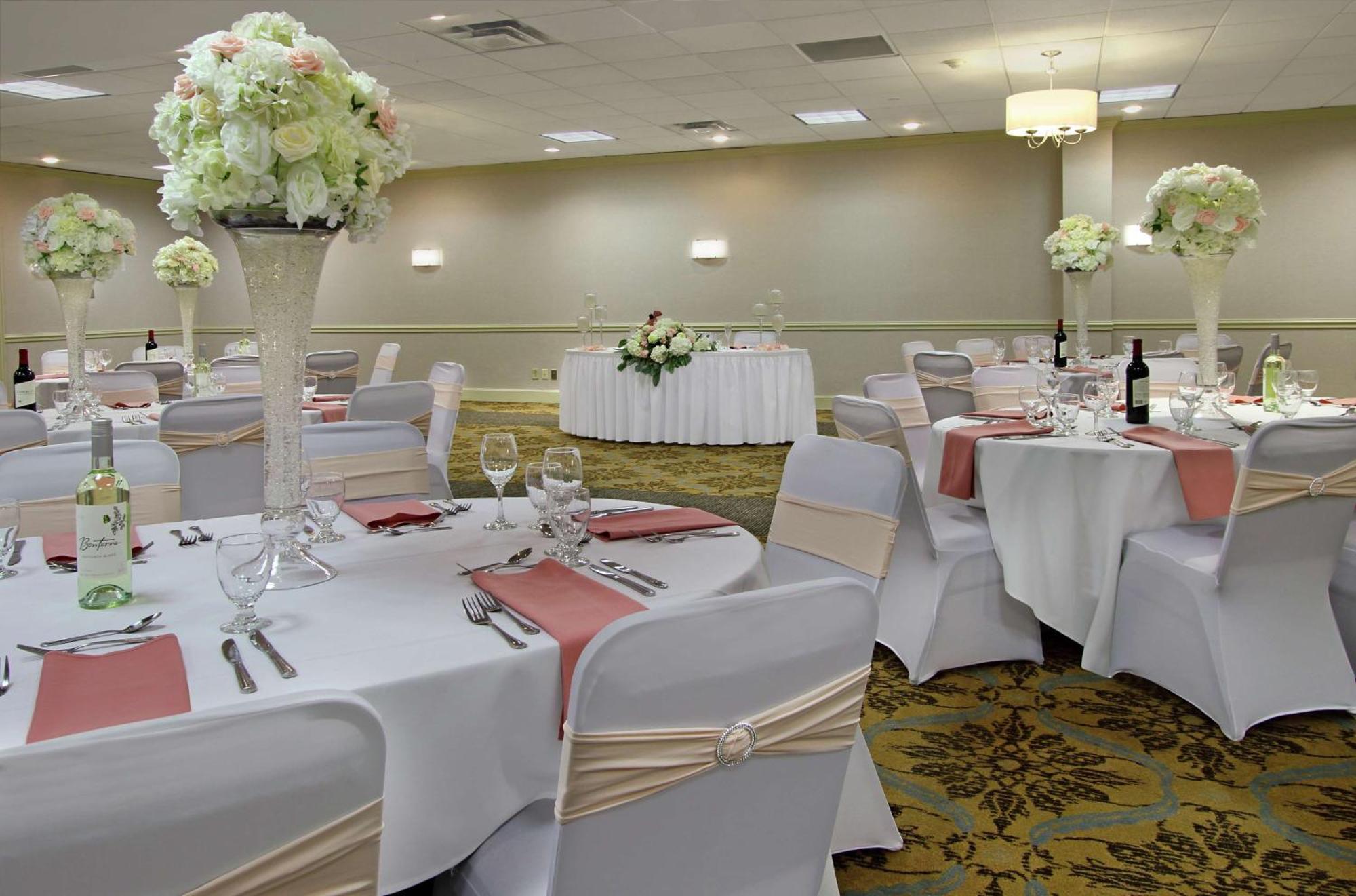 Doubletree By Hilton Mahwah Hotel Exterior photo
