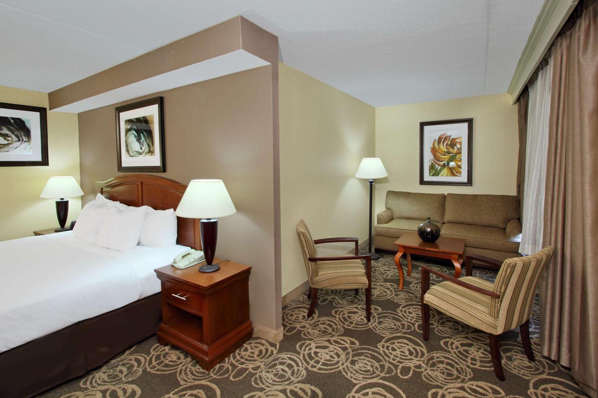 Doubletree By Hilton Mahwah Hotel Exterior photo