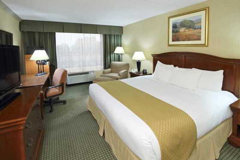 Doubletree By Hilton Mahwah Hotel Room photo